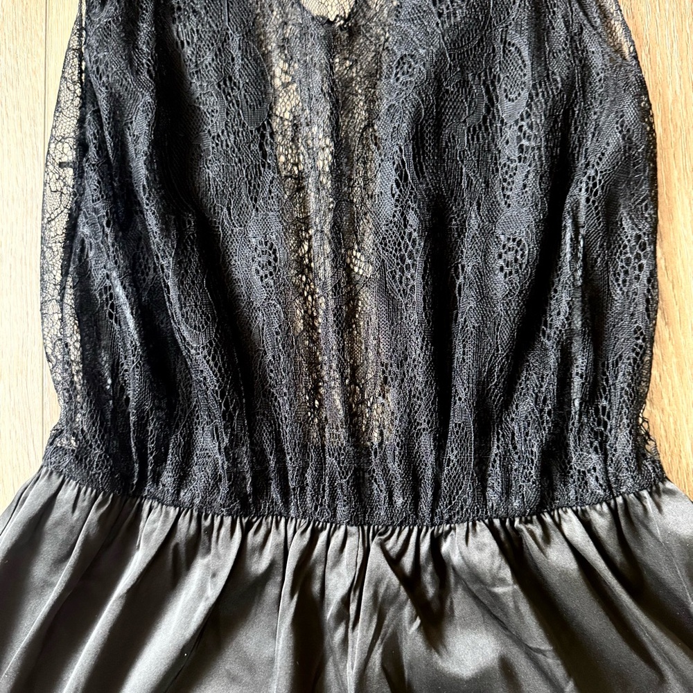 NWT XENIA BOUTIQUE Sexy Black Lace Romper Women's Extra Small - Picture 9 of 16